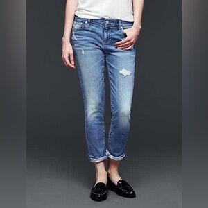 Women's Gap Mid-Rise Distressed Girlfiends Blue Jeans Size 32R